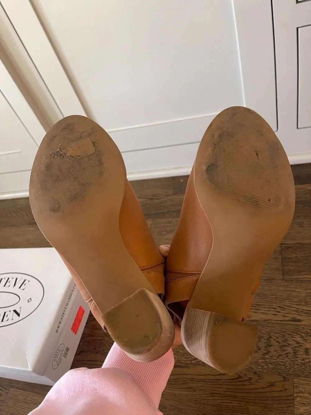 Steve Madden Nobel Cognac Leather Peep Toe Block Heel Booties - Size 8 (EUC)